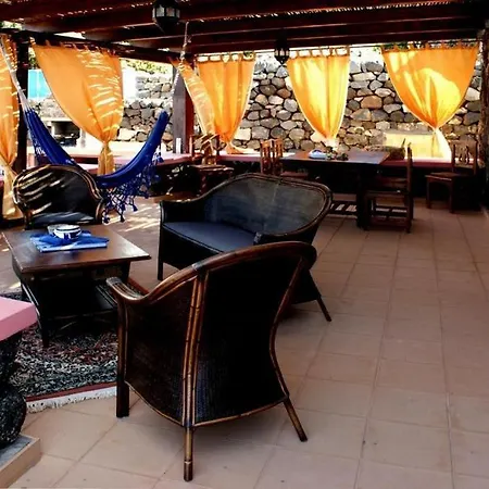 Dammusi Di Sofia * Scauri (Sicily)